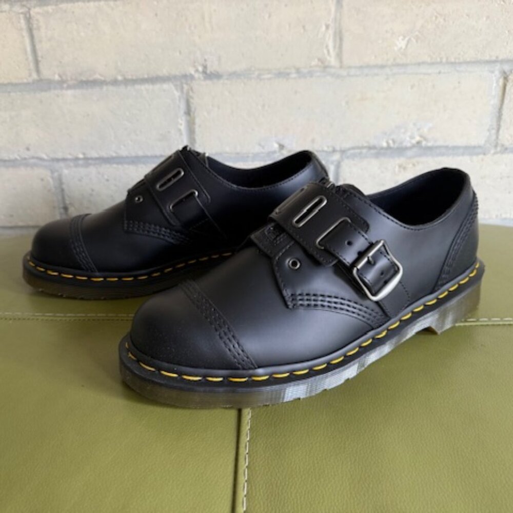 Dr. Martens Quynn low oxford shoe US W 11 / US M 10 / UK 9 NIB